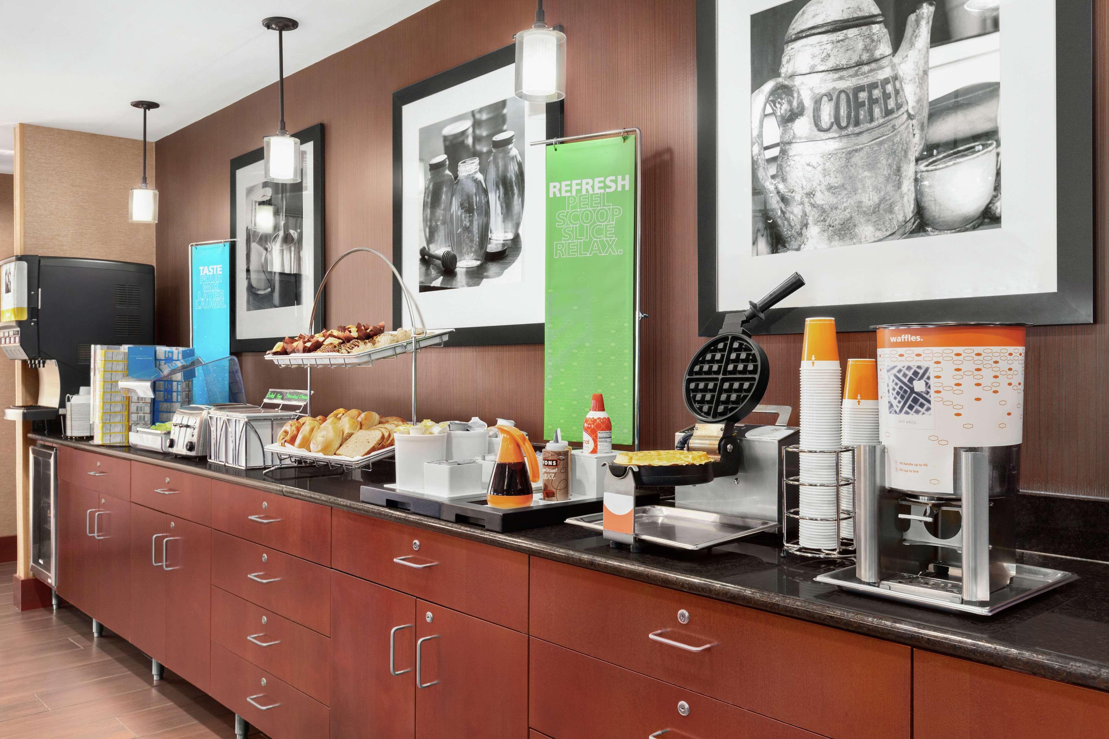 Hampton Inn Houston Стаффорд Екстер'єр фото