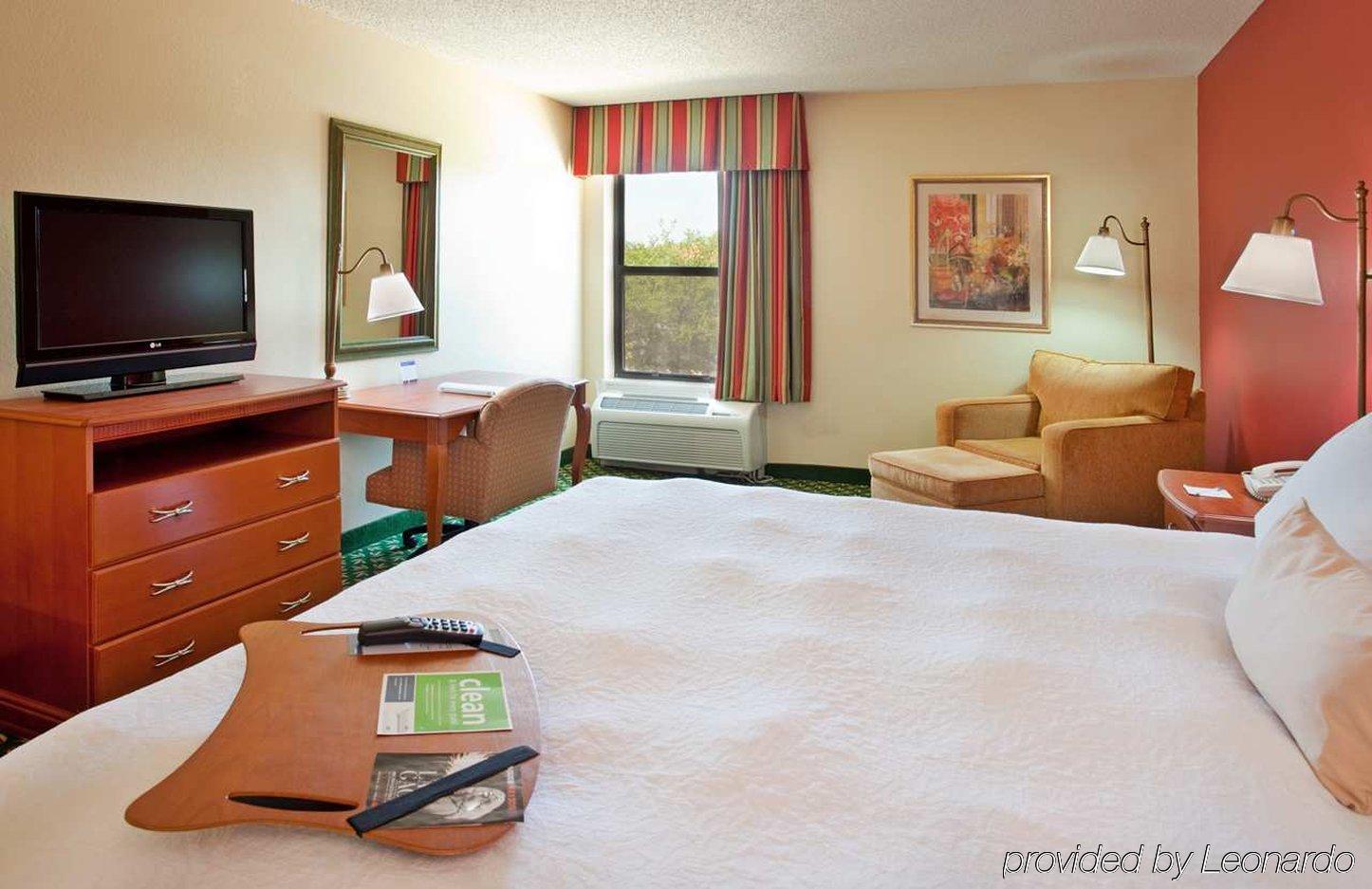 Hampton Inn Houston Стаффорд Екстер'єр фото